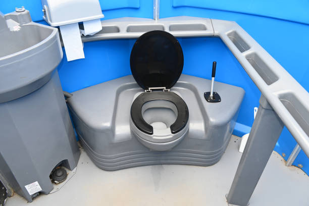 Best Portable restroom trailer rental  in Una, WA